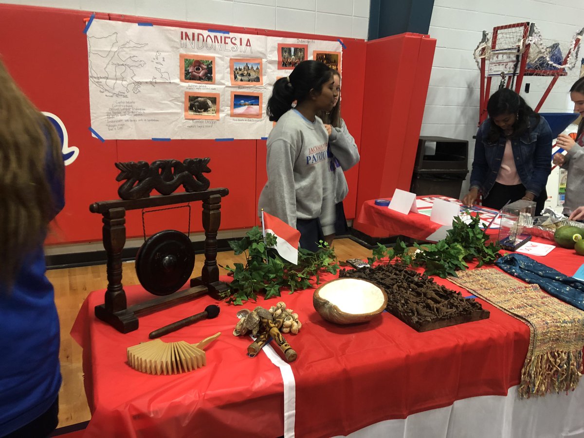 PrepStudentLife's tweet image. International Day fun! #PrepFamily