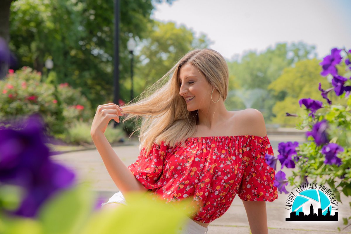 cap_cle's tweet image. Where my seniors at?¿ 📸👩🏻‍🎓👨🏽‍🎓#seniorpics #classof2019 #seniorportriats