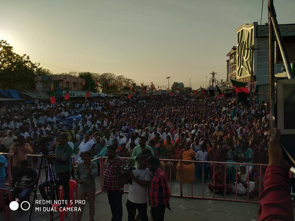 drramadoss's tweet photo. தருமபுரி மக்களவைத் தொகுதி பா.ம.க. வேட்பாளர் மருத்துவர் அன்புமணி இராமதாஸ், அரூர் சட்டப்பேரவைத் தொகுதி அதிமுக வேட்பாளர் சம்பத்குமார் ஆகியோரை ஆதரித்து அரூர் தொகுதியில் நடைபெற்ற கூட்டத்தில் இன்று நான் மேற்கொண்ட பரப்புரை.  இக்கூட்டத்தில் மாநாட்டுக்கு இணையாக மக்கள் திரண்டிருந்தனர். https://t.co/tL7EL3Bjou