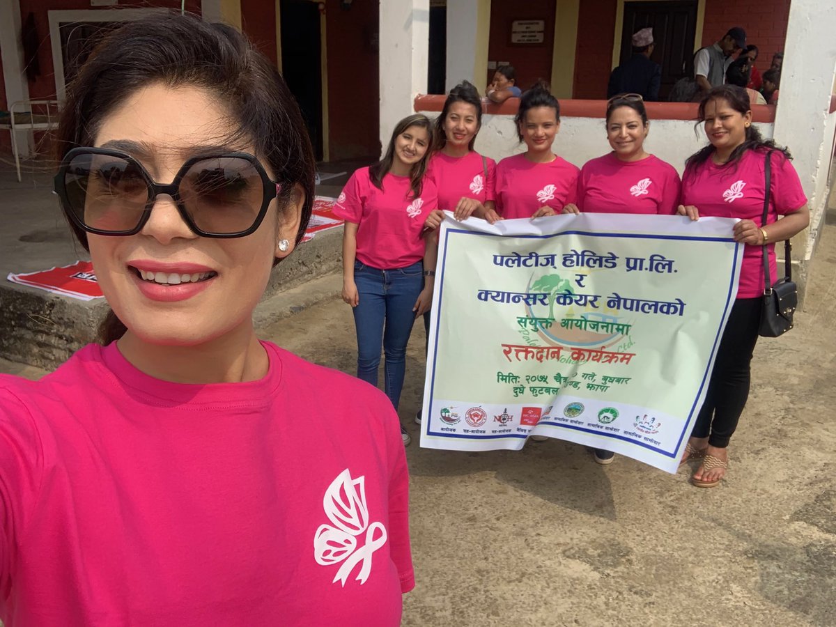 sandhyachap's tweet photo. Cervical cancer screening camp at Jhapa. Let’s talk about cancer and help save lives.
#cancercarenepal #womenhealth #cervicalcancer #awareneass #screening #VIAtest @Rashmey1 @NCH_jawalakhel https://t.co/v9tBVllzZA
