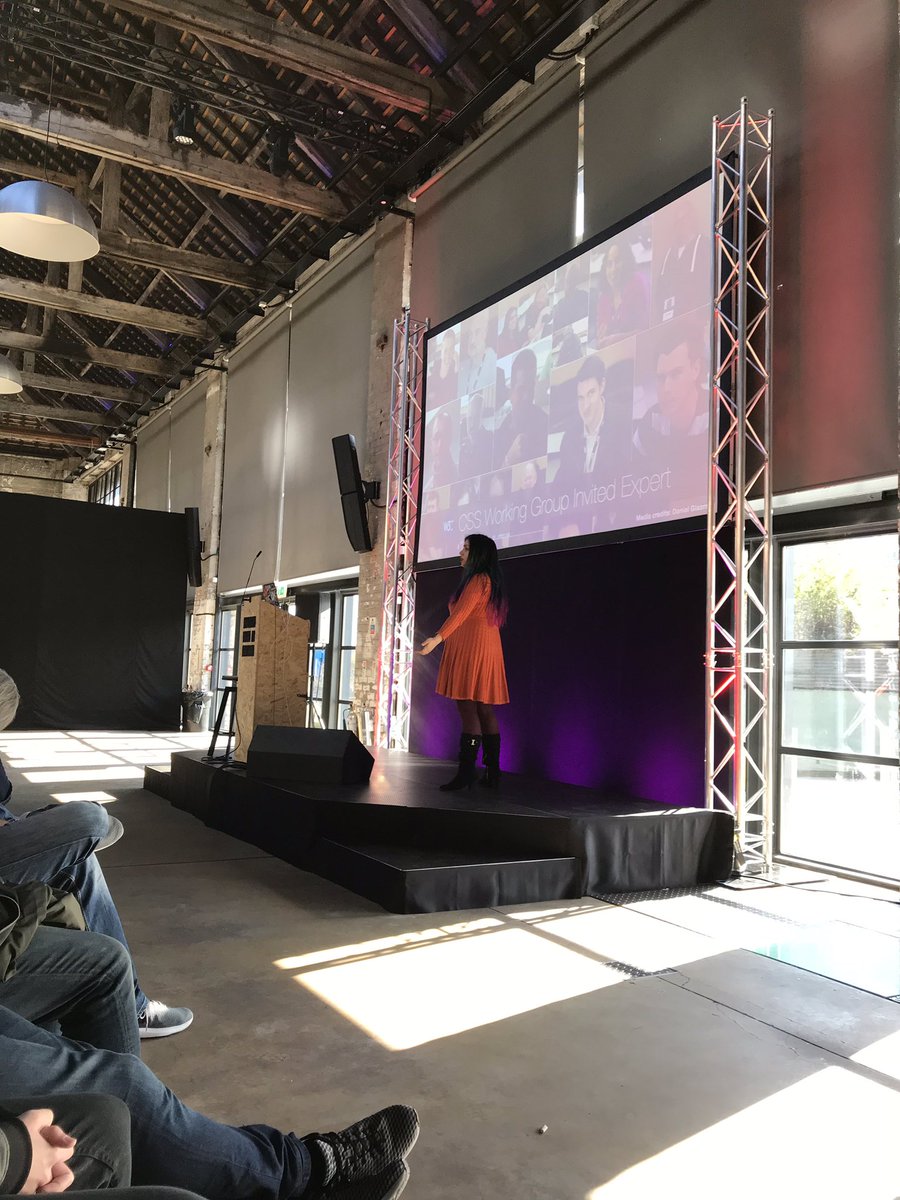 TheHashton's tweet image. Up close and personal on CSS secrets with @LeaVerou @FrontendNE . Many useful little gems 💎

#FrontEnd #FrontendNE #css #webdevelopment