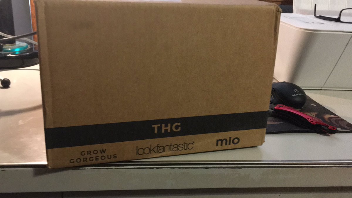 ItsMrPoppins's tweet photo. April pop in a box has arrived today. Video is coming soon https://t.co/QKil61q1t0