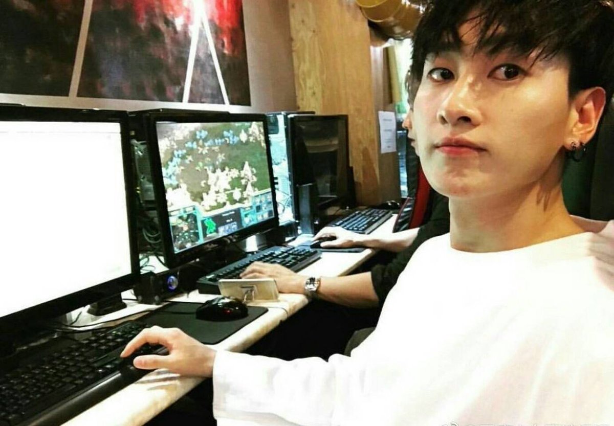 FHeyeol's tweet photo. #사랑에_사랑을_더한_혁재의_봄 
happy birthday oppa https://t.co/DoQgwDfNKp