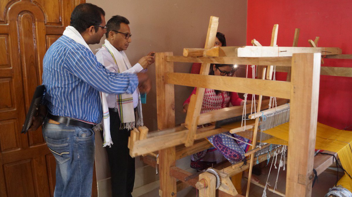 Chanucreations's tweet photo. On going skill development training programme for Handlooms,Mr Pabitra Buragohain Orient Processor PVt Ltd and Anindya somajpati senior Executive Grasim Ind Ltd.(Aditya Birla Group) has visited in our training center at Uripok Manipur. 
@TextileSSC https://t.co/amNPgzYzT4