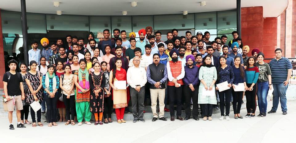 NavdeepakSandhu's tweet photo. Group photograph - Winning teams &amp; participants along with @drajayksharma Hon’ble VC and E-cell Faculty Coordinators of @IKGujralPTU, after Prize Distribution Ceremony of E week. https://t.co/nrCzgAazWf