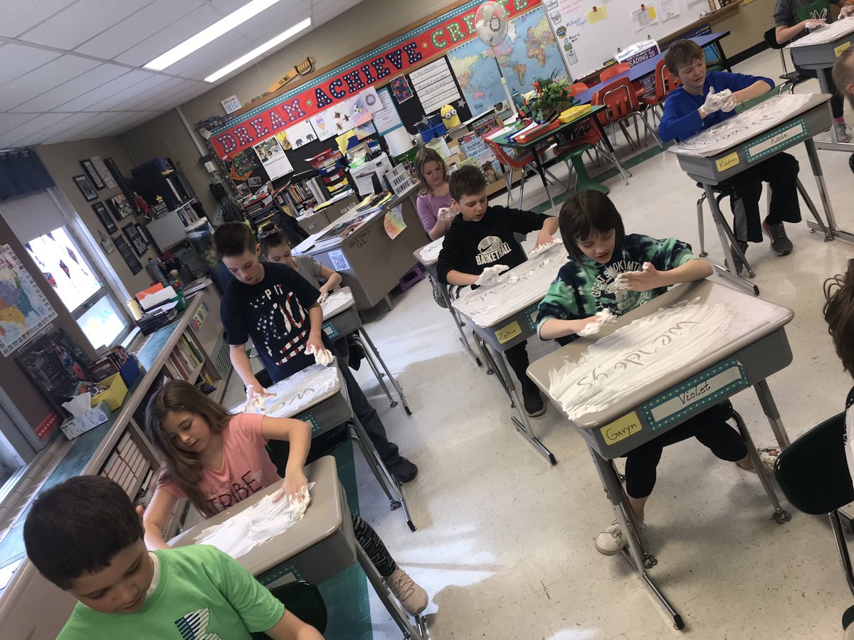 WinterPAS4's tweet photo. Shaving cream! Spelling words and geometry practice. #hillelementary https://t.co/Ja1z2OXIzk