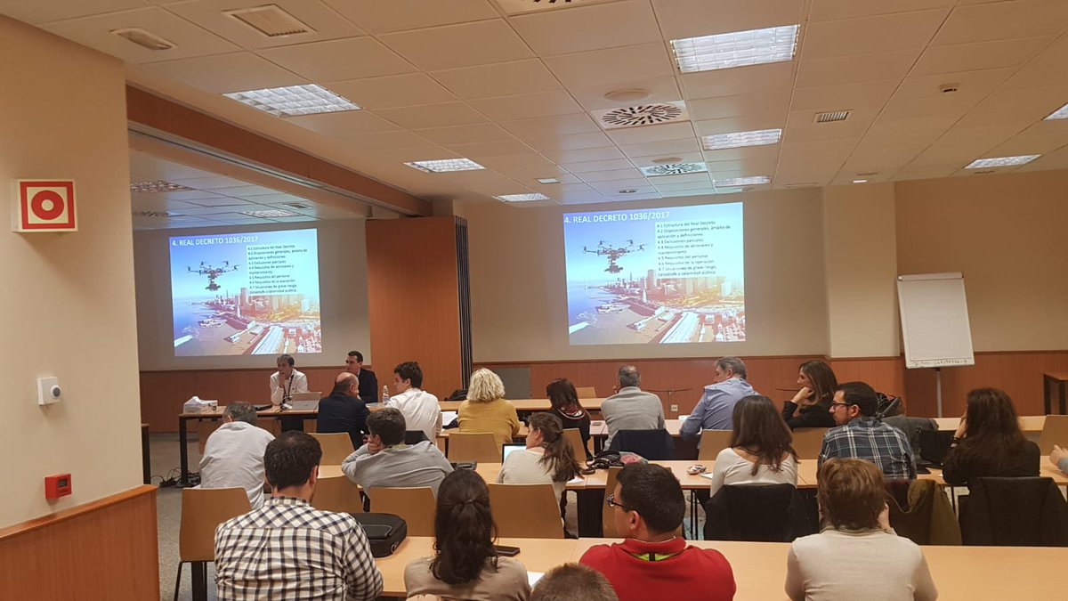 AesaSpain's tweet photo. @AesaSpain se reúne con los departamentos de operaciones y seguridad operacional de los distintos aeropuertos de @AENA para profundizar en la normativa de #drones #RPAS y trabajar juntos para el desarrollo eficaz y seguro de las operaciones con drones en entornos aeroportuarios https://t.co/UJT0QhJl3P