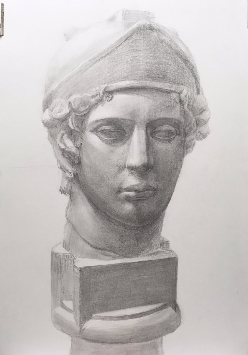 ふく 石膏像デッサン完全に初心者なので 一旦初心者向けに戻ってます もう3時間使ってしまった でもまだなんか色々と違和感 時間がなかなか作れなくて進まない