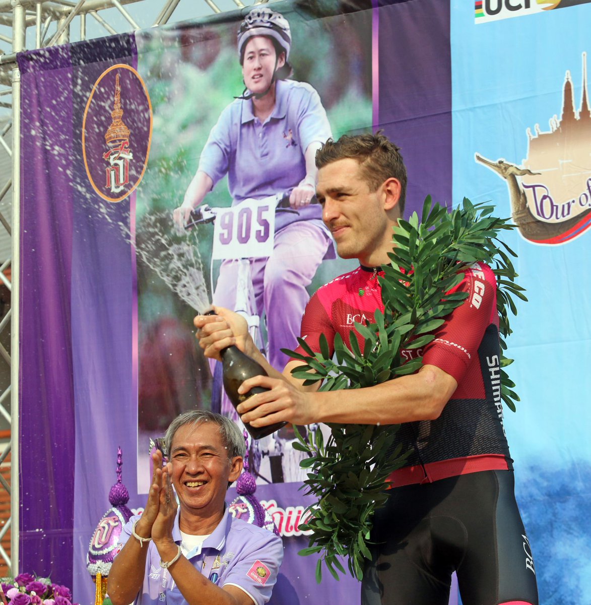 tour_2018's tweet photo. 🌈MEN'S TOUR OF THAILAND 2019
🇹🇭 ✨✨Stage 3 Result✨✨ 
🥇1．CAVANAGH Ryan AUS / STG 5:48:21
🥈2．GARCIA FERNANDEZ Marcos ESP / KIN 5:53:10
🥉3．GUARDIOLA Salvador ESP / KIN 5:54:14 https://t.co/5dFGhjKaX4
