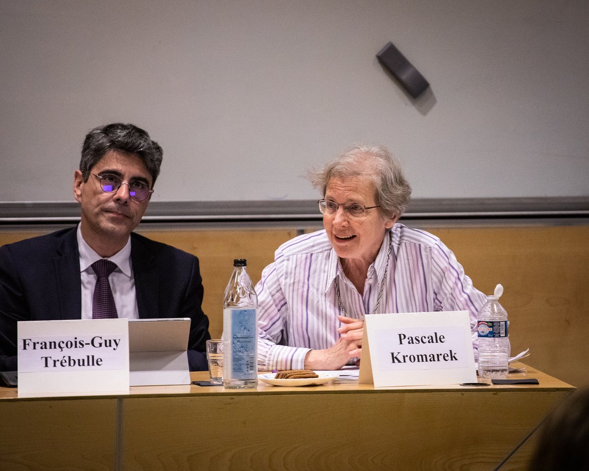 ajdeorg's tweet photo. Découvrez les photos de notre conférence du 1er avril! Nos intervenants @AguilaYann @FgTrebulle @patsavin #pascalekromarek ont brillamment exposé les potentiels impacts du @PactEnvironment sur le droit français. Compte rendu écrit à suivre! https://t.co/OPiI3F780v