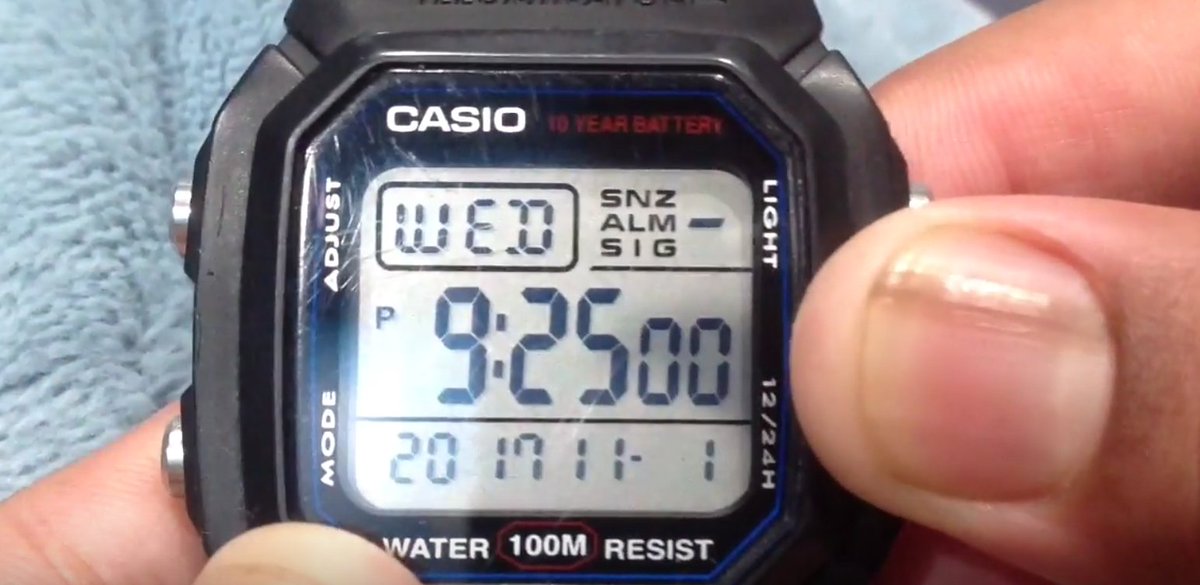how to change the time on a digital watch