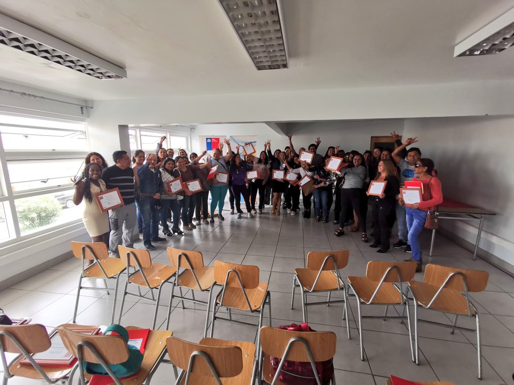 Felicitamos a 47 usuarios/as que hoy se han certificado a través del programa Yo Emprendo básico de Fosis en la que adquirieron conocimientos y bienes para fortalecer sus emprendientos en #taltal #ChileEnMarcha