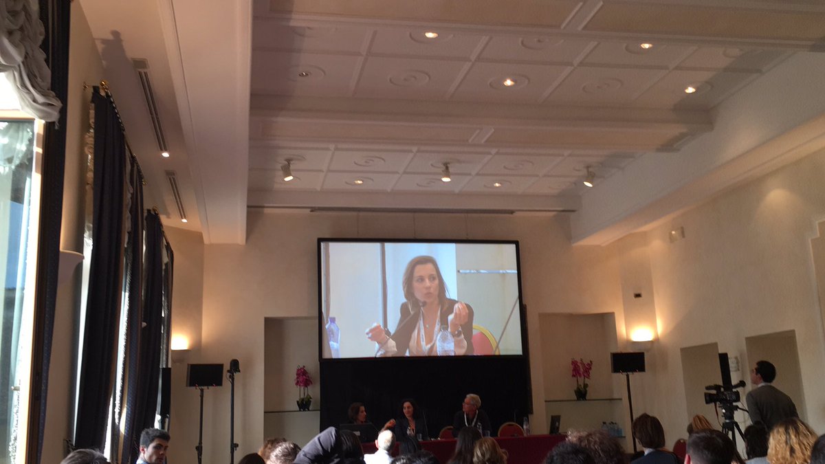 ciuffo16's tweet photo. Teen news lab #ijf19 @gNellerba https://t.co/Lt3HlGVGzv
