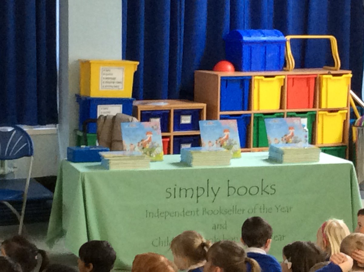 NRInfant's tweet photo. WOW Nick Butterworth came to Nevill Road Infants to read his new book to us today... ‘One Springy Day’.#simplybooks https://t.co/9Fbte7kGS6