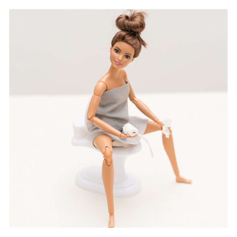 awkessentials's tweet photo. After sex, literally every single time, for like 20 minutes 😂 #awkwardproblems #comingsoon https://t.co/rnxMcmpYoA