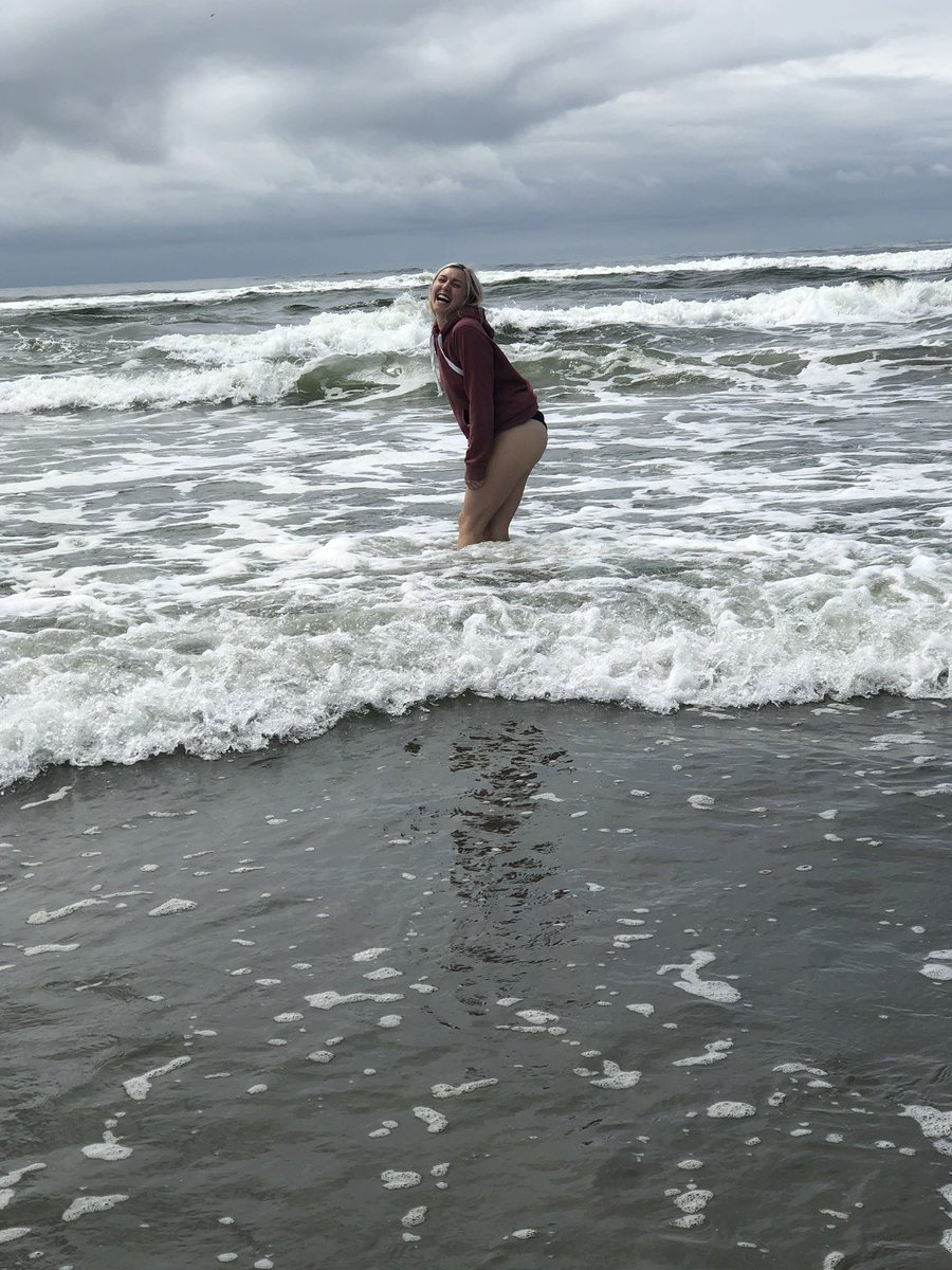 karly_jo_'s tweet photo. Happy birthday kam, never stop being unapologetically yourself💕 https://t.co/tZc5BlhIdU