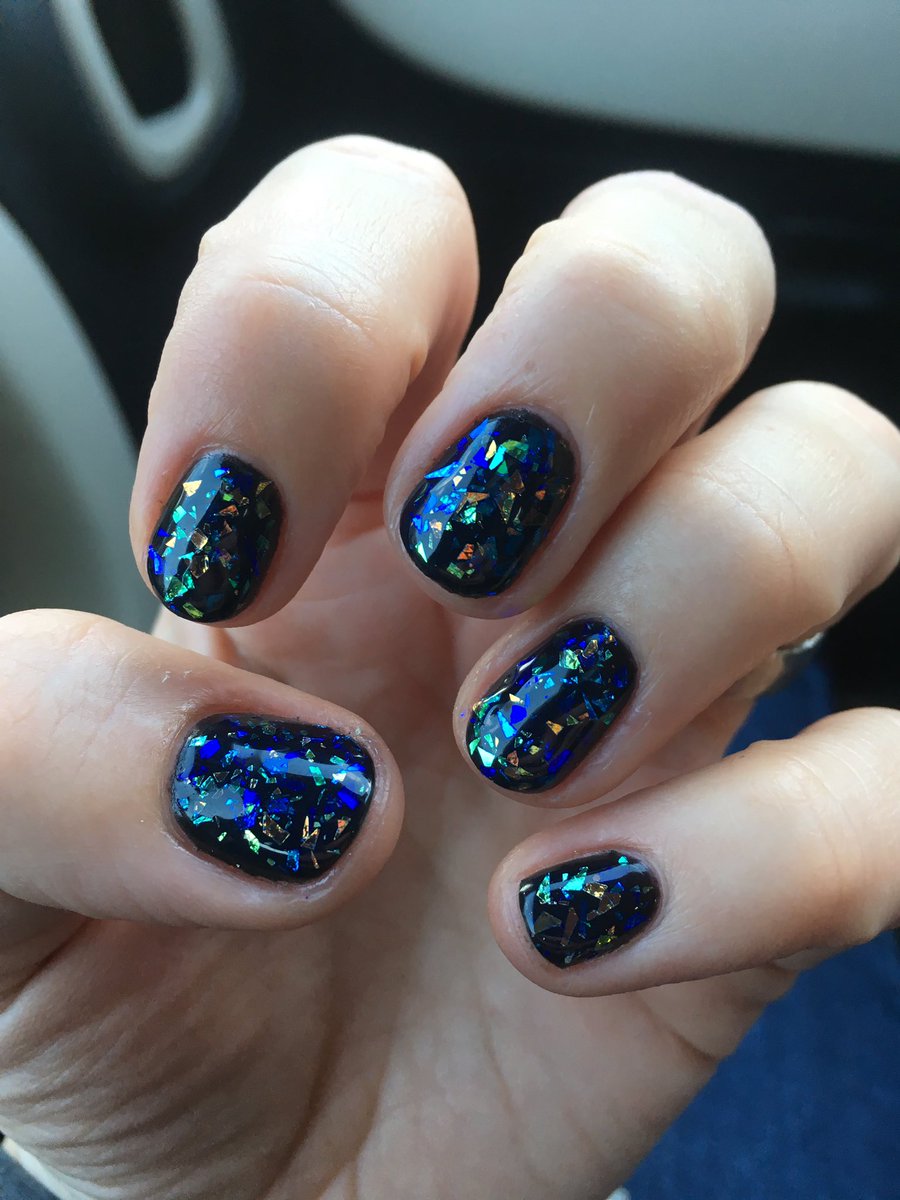 HayleyEversKing's tweet photo. Got my #plankton #sciencenails in time for #IOCS2019! Looking forward to running some @CopernicusEU @eumetsat training, presenting in the #OpenScience and R2O workshops, &amp;gathering feedback from @eumetsat_users of #Sentinel3 #OceanColour and beyond! https://t.co/2jig90xwQu