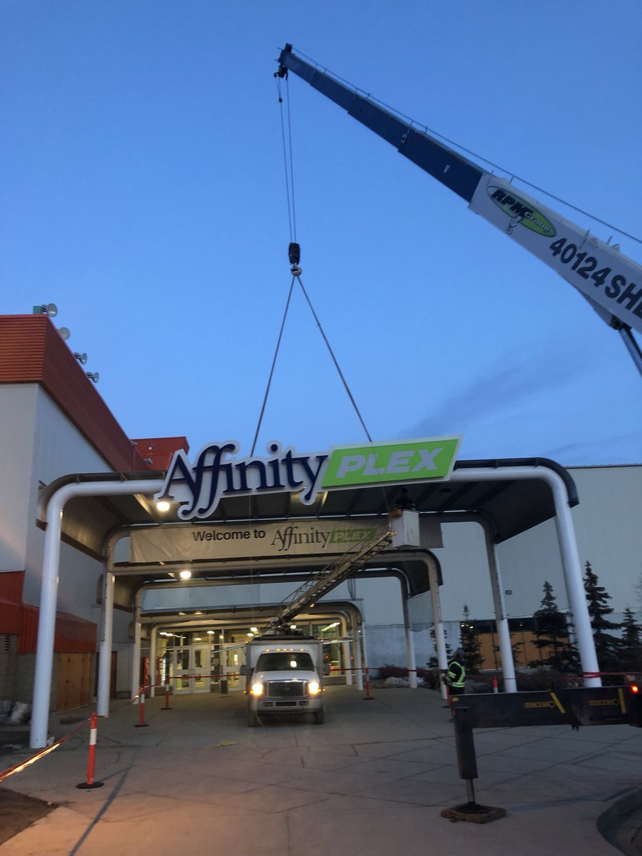 AllBriteSigns's tweet photo. It’s Official!! AffinityPLEX finally makes their mark @evrazplacelive🙌🏻with a beautiful new sign! Thank you to the amazing people at Affinity Credit Union &amp; Evraz for coordinating this project with us! #community #SafetyFirst #entrancesign #allbritesigns #yqr #sasksigns https://t.co/Oa6v7LnJkj