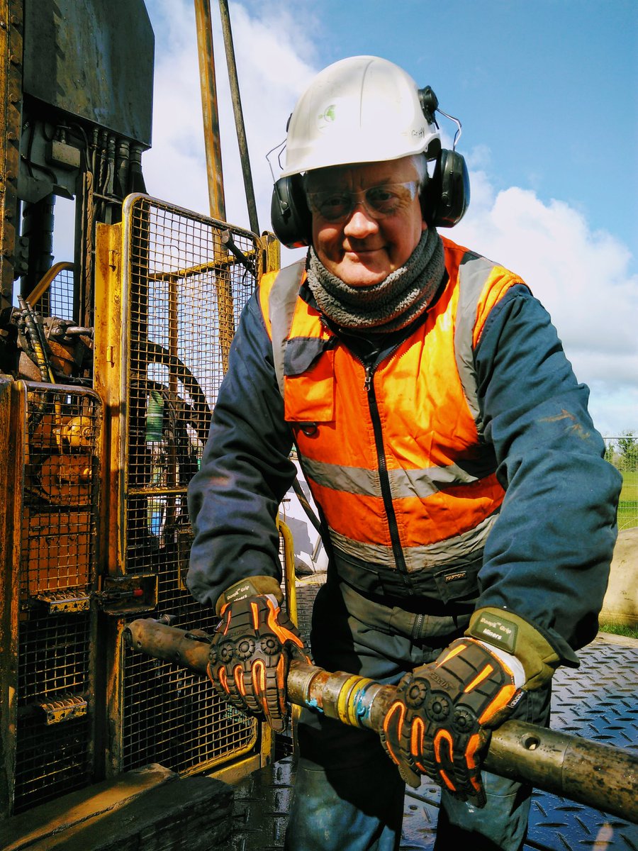 PriorityIreland's tweet photo. On-site with Driller Gerry McDonnell. Big thanks to @CestuslineInc for providing PDL with the best driller gloves in the industry.  #SAFETYISPRIORITY #lovework #safetyculture #work #drilling #mining https://t.co/phsMcjypqZ