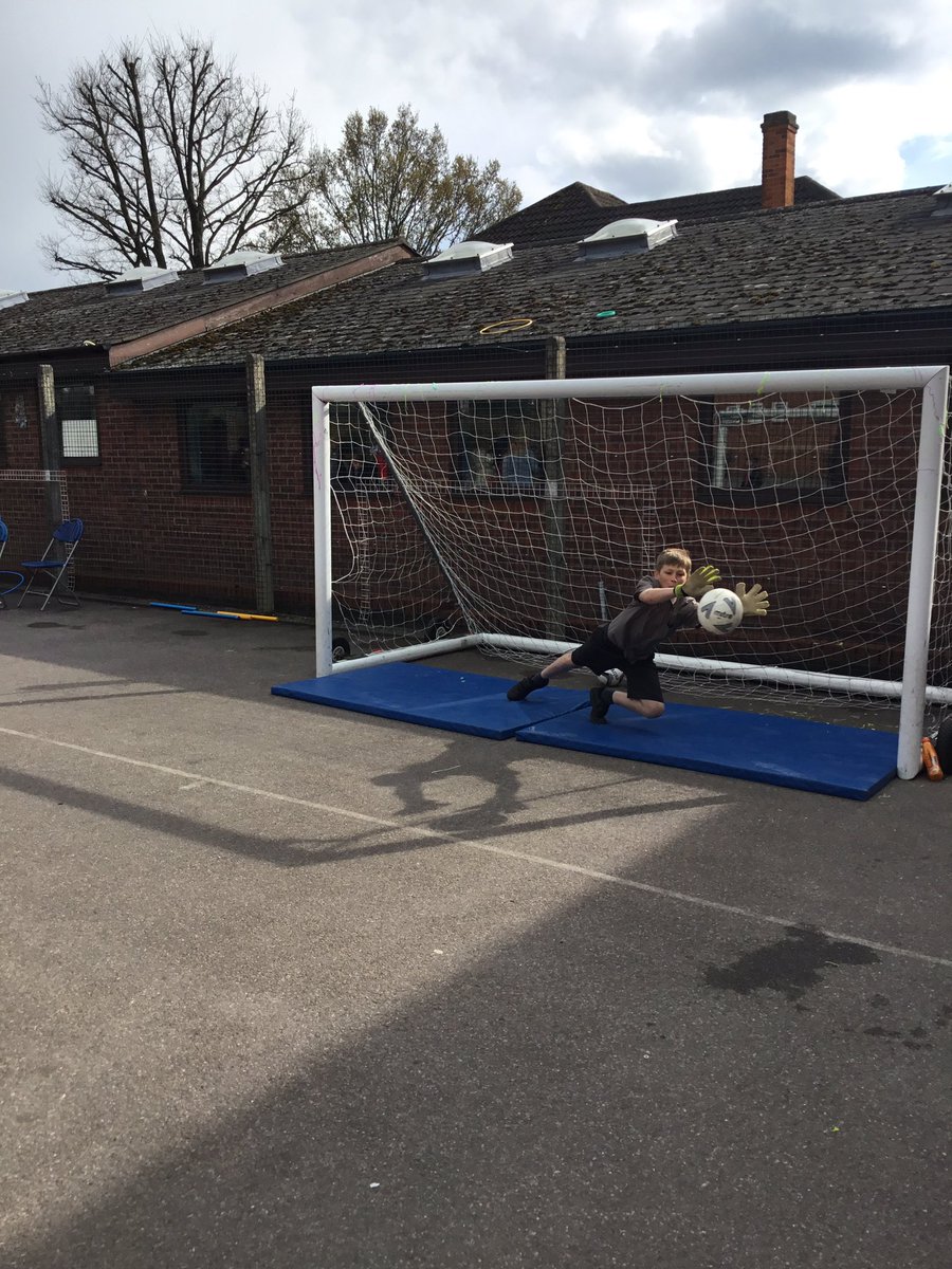 LHSPrep's tweet photo. It was all fun at the Head Boys’ Easter Bazaar this afternoon organised by our Year 8 boys in aid of the Head Boys’ charities. Well done, a great time was had by all! #easterbazaar #charities #diabetes #hospicecare #CancerResearch https://t.co/N7F6ZGjwOP
