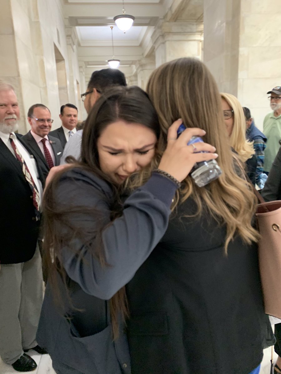 meganforAR's tweet photo. #DACAnurses #HB1552 passed Senate Public Health committee without objection. 💙 #arleg https://t.co/Kkwnl8xACN