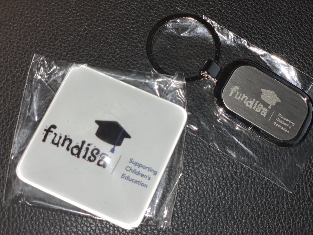FundisaCF's tweet image. Get a beautiful FundisaCF keyholder for RTGS$5 each or a fridge magnet for RTGS $6 each . #supportus #supportthecause #supportthemovement