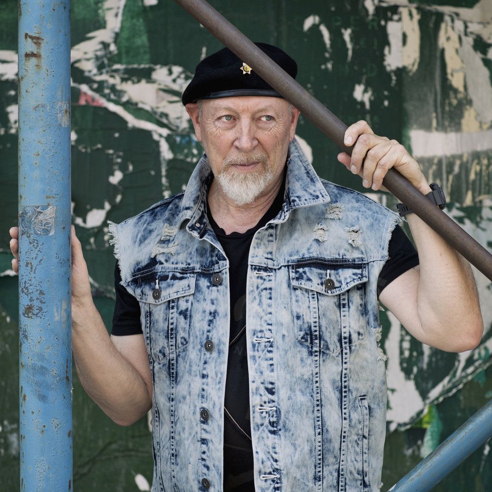 Happy Birthday Do you have a favorite Richard Thompson song? 