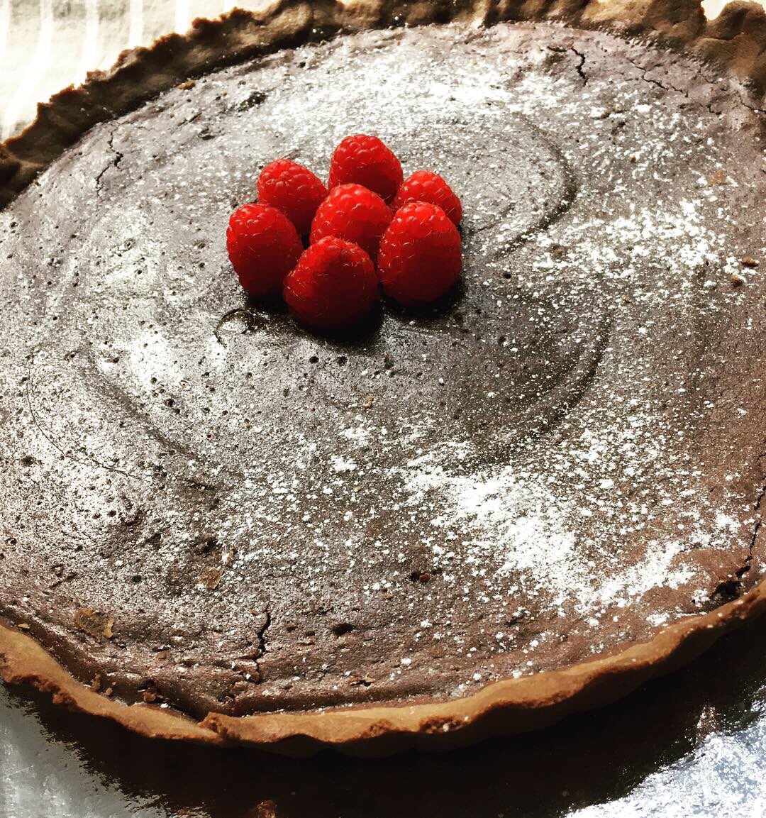 ty_bakery's tweet photo. No los veo dándonos RT para ganarse una #tarta de #chocolate en nuestro #giveaway https://t.co/T7nql03Tac
