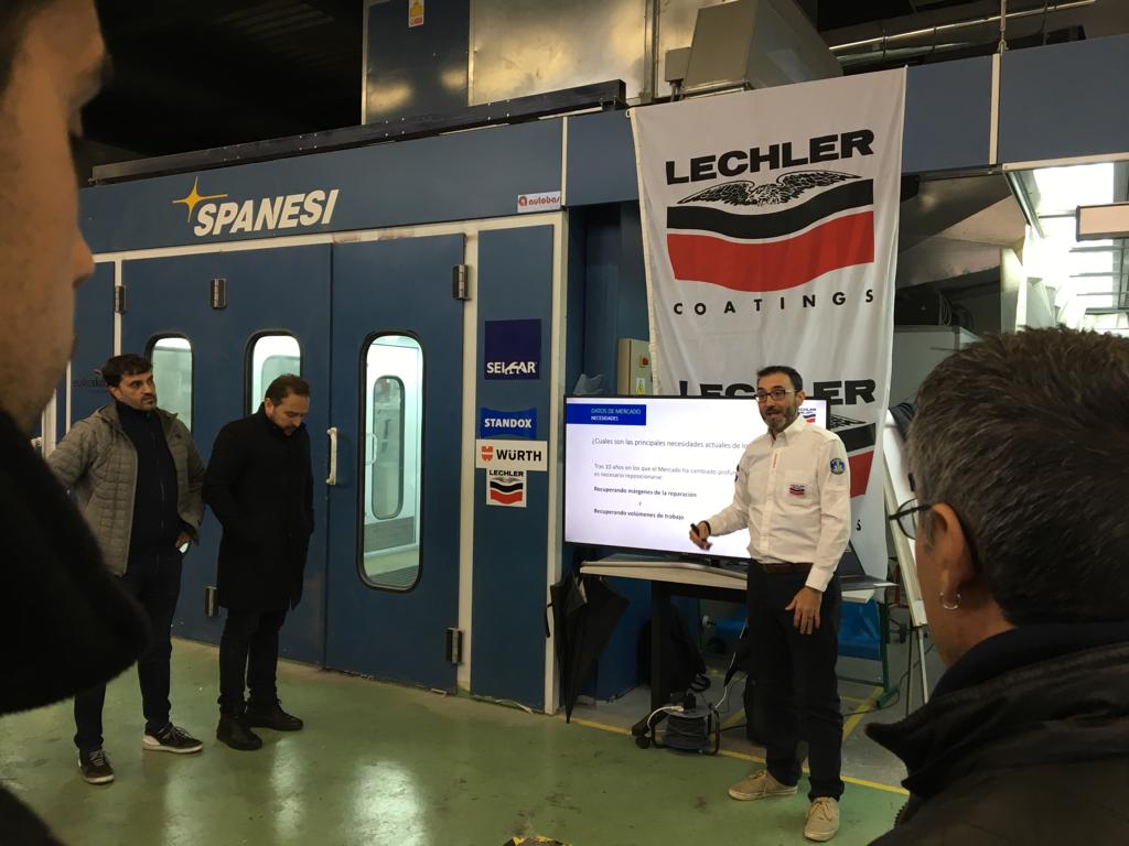 Automozioa_db's tweet photo. Curso sobre nuevos productos #lechler a comerciales y pintores de #euskadi y #navarra en nuestras instalaciones organizado por #seicar #productosparacarroceria #pintura #barniz #acabadoespejo @digilizar @jlperez5 #aparejo @FPdbosco @jarevalo_FP @FPeuskadi https://t.co/qGbVMAeqgJ
