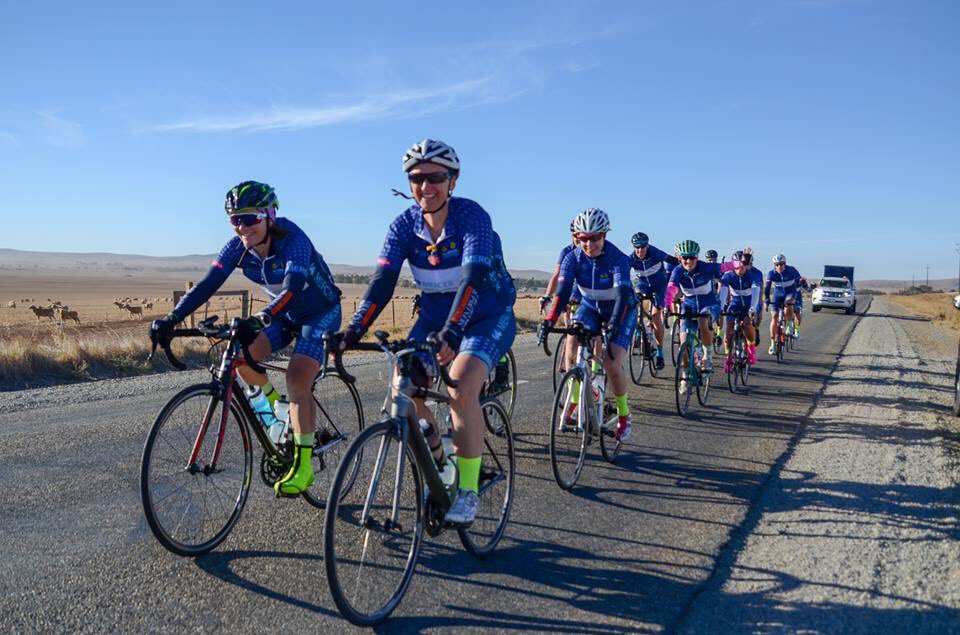 Fuzzyleeza's tweet photo. #mercersupercycle19 day 5 from Burra to Wallaroo was around 185km. lots of sunshine and smiles. 700km down and 300km to go. #merceractive @lifeatmercer @MercerAu @supercycle_au #teammercer https://t.co/oR6LRgluWp