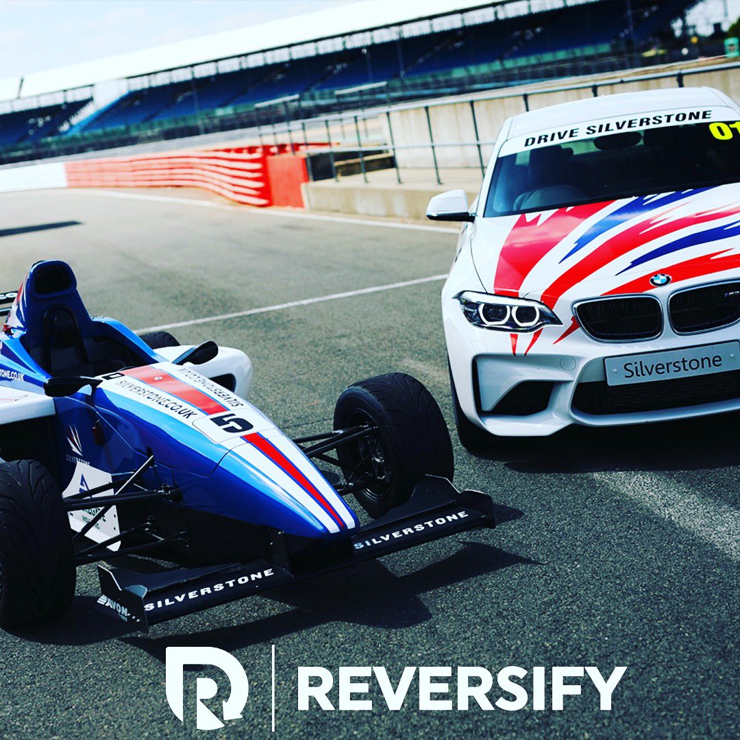 ReversifyUk's tweet photo. Start your engines! Tonight we’re dropping the price on a Silverstone Race Experience by Virgin Experiences. Open the App at 10pm to play! #silverstone #formula1 #racing #trackday #lewishamilton #racecar https://t.co/NPBYeEKfiU