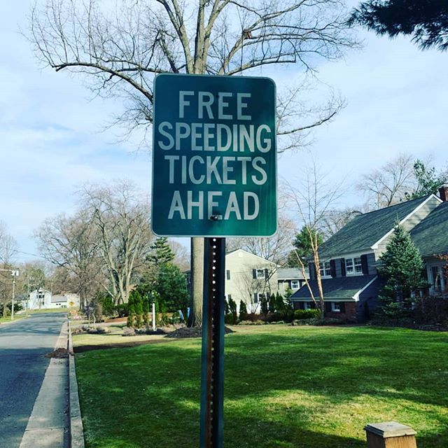 BrettWalkow's tweet photo. Passive aggressive sign ๐
.
.
.
.
.
.
.
.
.
#speeding #speed #speedingbiking #speedingtrain #speedingticket #cars #speedingbullets #lifestyle #speedingfactor #mtb #speedbike #bikelove #bikelifestyle #bike #speedingfine #speedingup #ciclismo #speedingcars #eusouciclista #loveโฆ https://t.co/Mu4sFkgfBw