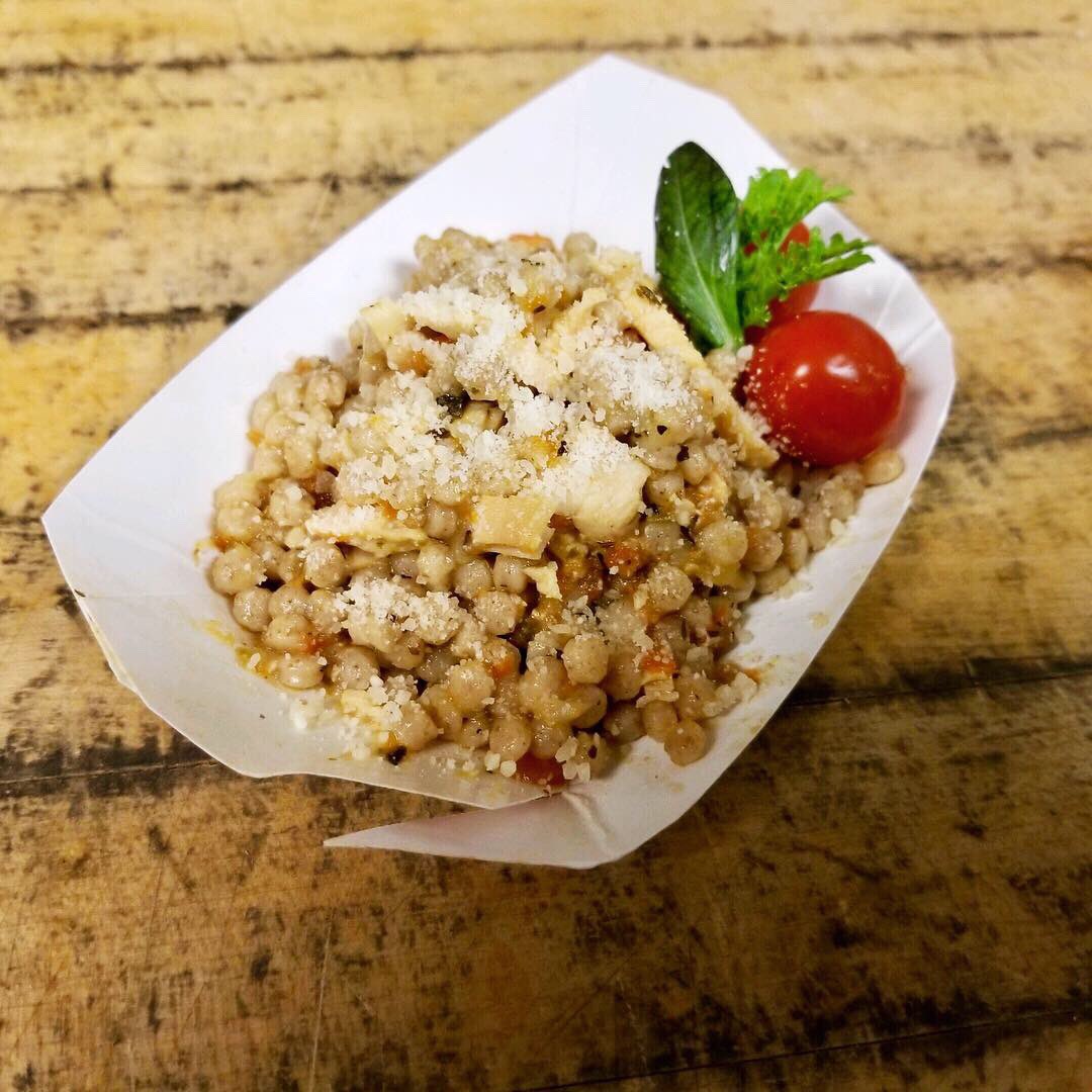 Lunch4KidsRSU14's tweet image. This is #SchoolLunch! So delicious, freshly prepared!  Israeli Couscous w/ Chicken &amp;amp; Tomatoes!  Comfort food meets school lunch! We ♥️ this recipe! #healthyfoodfuelshungryminds @JeanneReilly16 @InHarvest @ChefSam88 @schoolrecipes