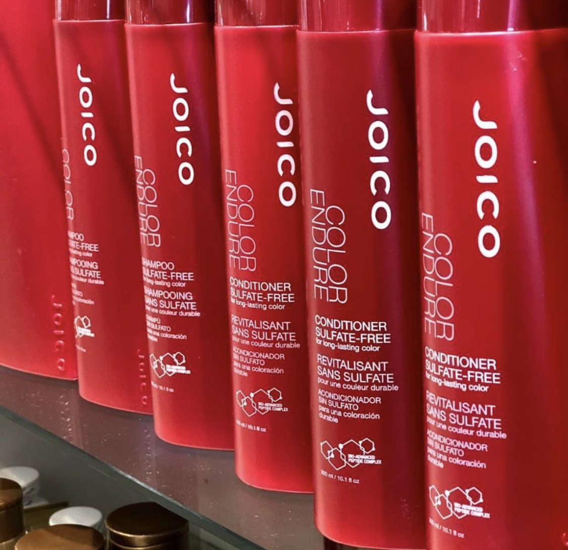 Perfumeland's tweet photo. Muita gente perguntando se tem #Joico na #Perfumeland #Orlando 😍 Tem SIMMMM!
Aliás, o setor de cosméticos tá cheio de novidades e promoções 🙌 Vem dar uma espiadinha😉 https://t.co/FbcGxMvV9S