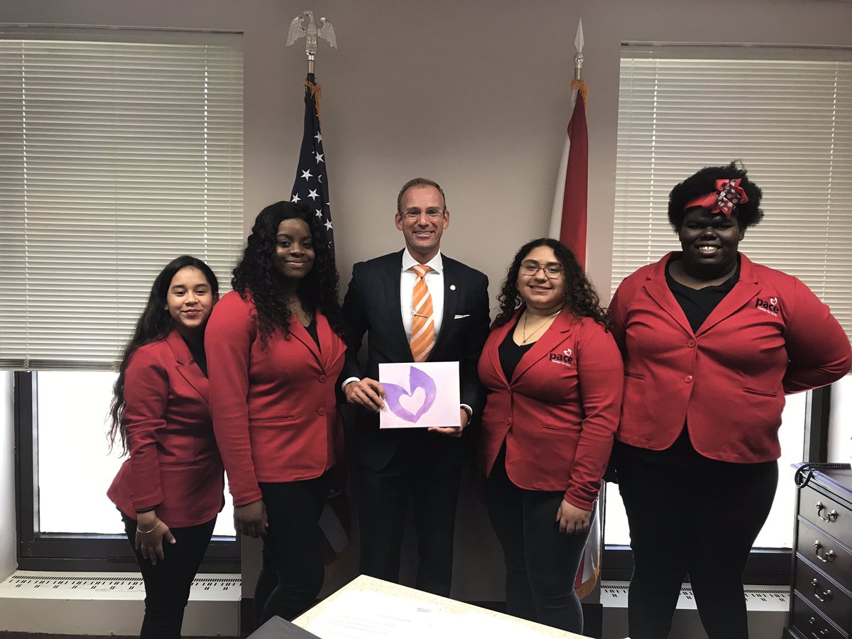 PaceMiami's tweet photo. Thank you @Mike_Grieco for taking time to speak to our @PaceMiami girls! Your support and “open door policy” is helping change our community! #paceday2019 #findthegreat https://t.co/pePBMTXSFQ
