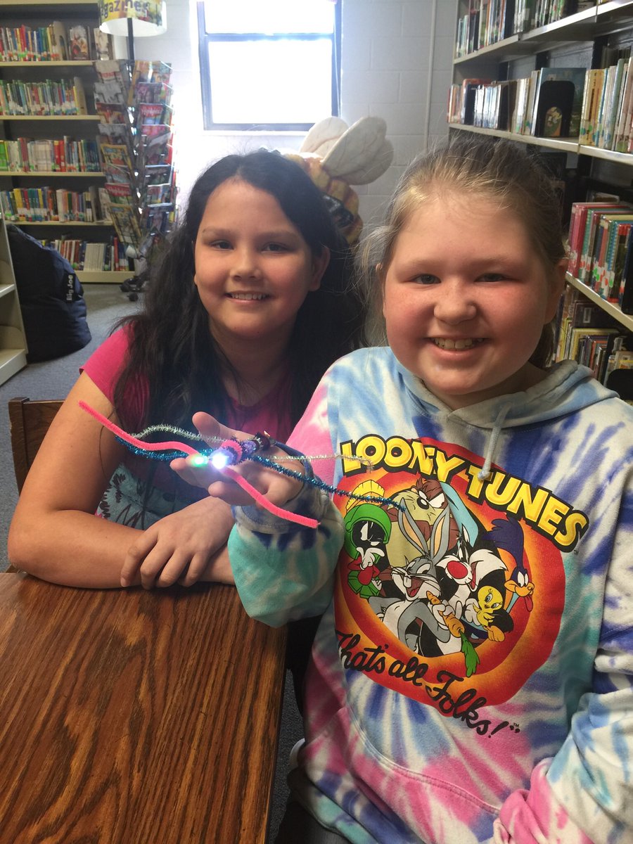 LIsosaki's tweet photo. Spring is a great time to create circuit bugs with Mrs. Winton &amp; Mrs. Isosaki!!! 🐝 5th graders love their visits to Makers Space! 😊 @aprilmnorris @TCSPublic @wintonUT2005 https://t.co/1sZSM4YzRv