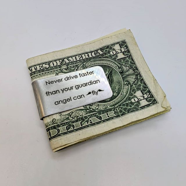 JGGMetalShop's tweet photo. Are you having a hard time keep your stacks of cash organized?  We can help!  Our new personalized stainless steel money clip can hold together all your money with a little flair.  Check them out now!
.
.
.
#moneyclip…

📸 https://t.co/y5PEUQaRoV via https://t.co/vkZlGdTSVD https://t.co/WQfysiLHqa