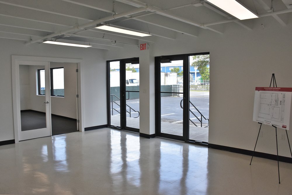 comrealdoral's tweet photo. Call us today, or visit our website to view our listings!
786-433-2380 / https://t.co/XBCxvICogh
#comreal #commercialrealestate #availablenow #SouthFL https://t.co/bqRGI7Vt7U