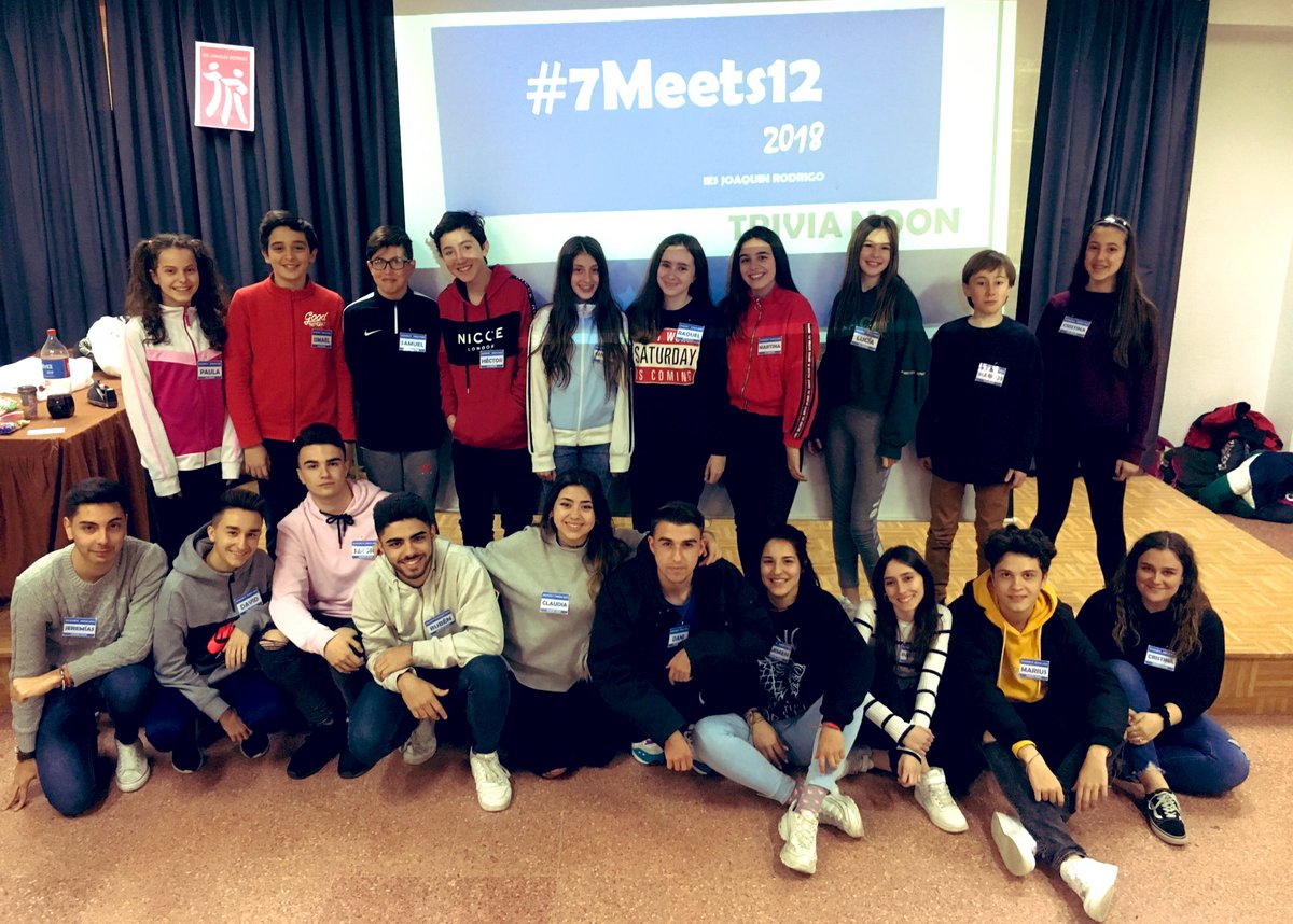 ijoaquinrodrigo's tweet photo. Os dejamos el vídeo del encuentro #TriviaNoon de #7Meets12 celebrado hace unas semanas, y que supone el ecuador del proyecto. #7thGrade #12thGrade #SeniorYear #7thGradeMeetsSeniorYear #joaquinrodriguismo https://t.co/hX9nrXa2TN https://t.co/ZIbuNWyjmQ