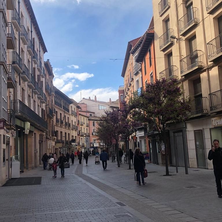 tsf_podcast's tweet photo. This is Huesca, Aragón. City of 50,000 people. Currently enjoying its first season in the Primera. Celta Vigo are in town tonight... #tsfpAtTheGames https://t.co/1ovcaBwZum