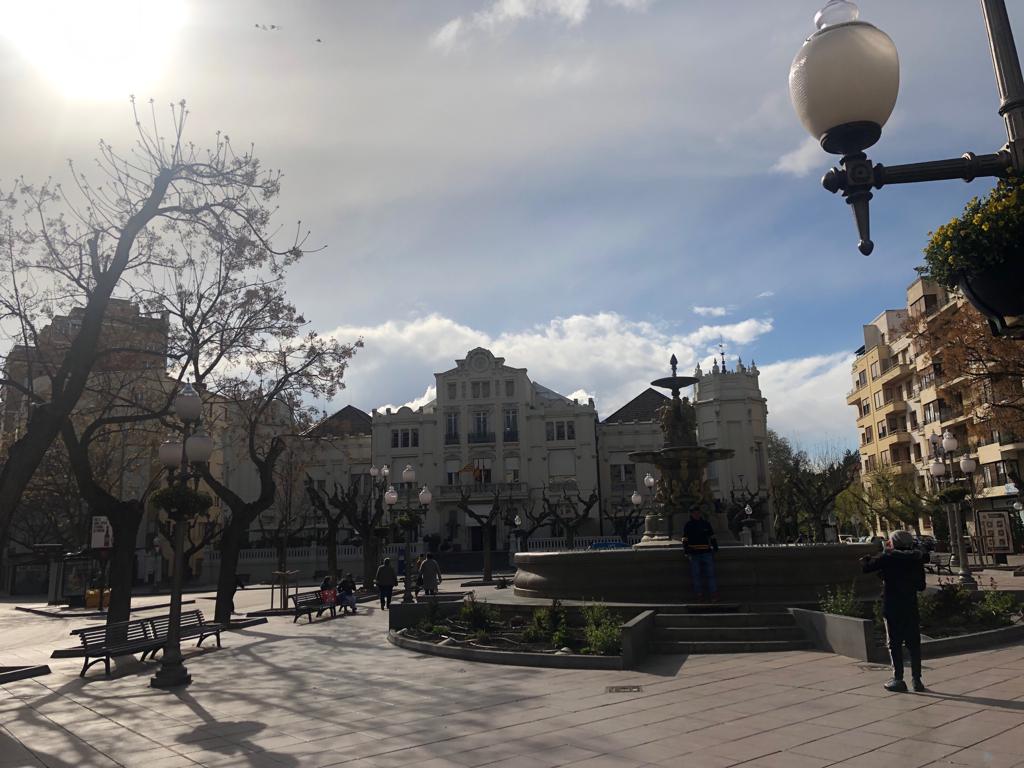 tsf_podcast's tweet photo. This is Huesca, Aragón. City of 50,000 people. Currently enjoying its first season in the Primera. Celta Vigo are in town tonight... #tsfpAtTheGames https://t.co/1ovcaBwZum