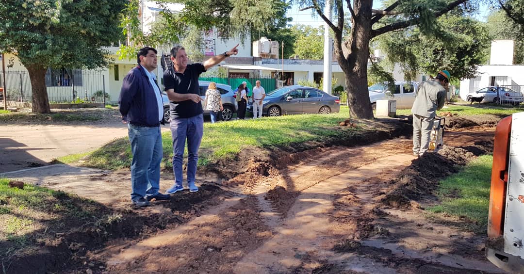 danielsalibi's tweet photo. Continúan las obras del Plan de ejecución y remodelación de #Plazas 🤹♂️ ▶️Se trabaja en la nueva Plaza para Mendiolaza Golf ▶️Se dió comienzo a los trabajos en la plaza de barrio Los Cigarrales ✔Ambos espacios diseñados en conjunto con las #ComisionesVecinales https://t.co/ebdrUWGAws