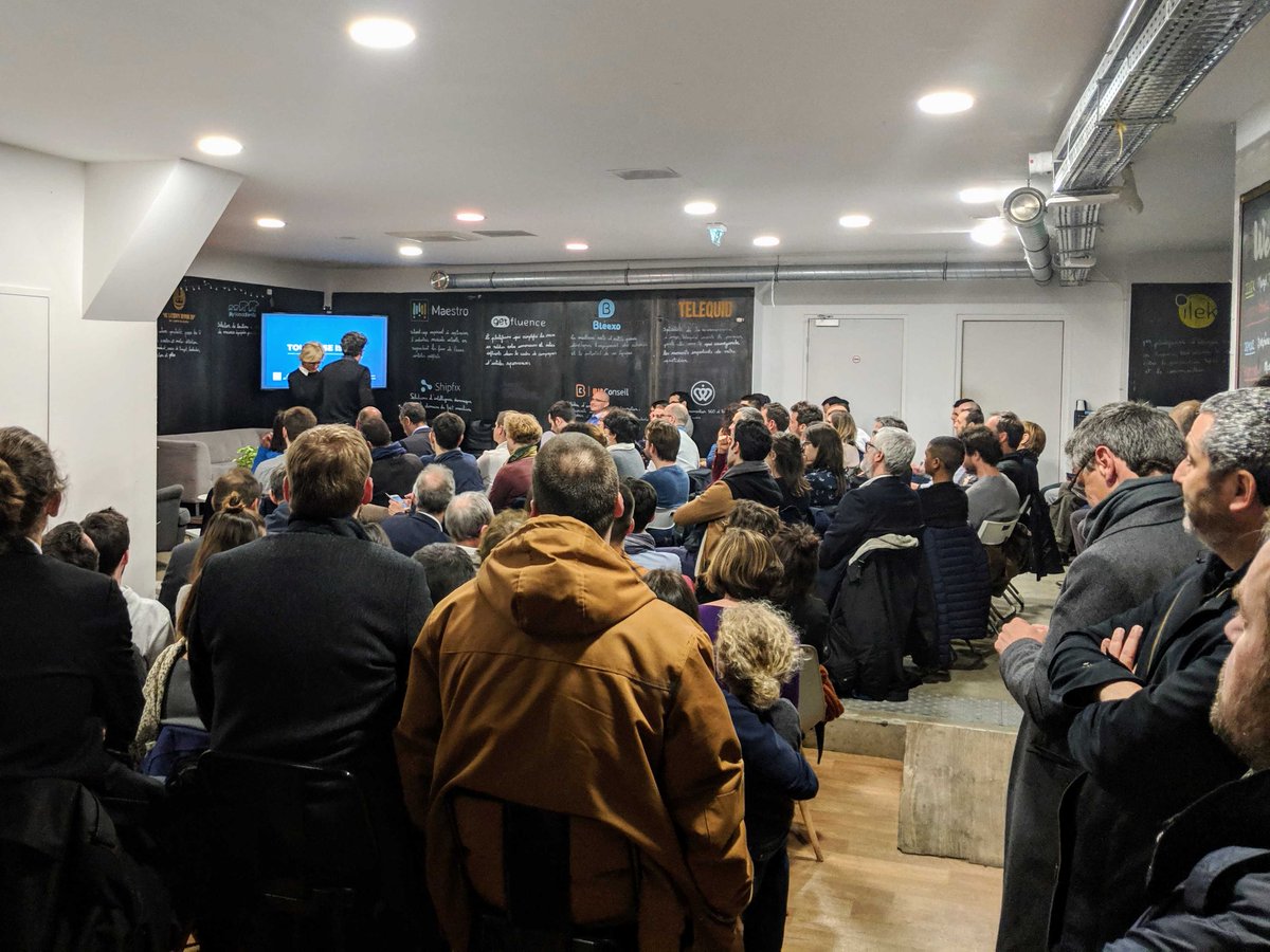 AiToulouse's tweet photo. Salle comble à @at_home_fr pour le lancement de #ToulouseisAI ce soir ! #ToulouseisAI est un collectif qui a pour ambition de soutenir et promouvoir l’écosystème de l’#IntelligenceArtificielle à Toulouse ! https://t.co/GgFjqviz3y