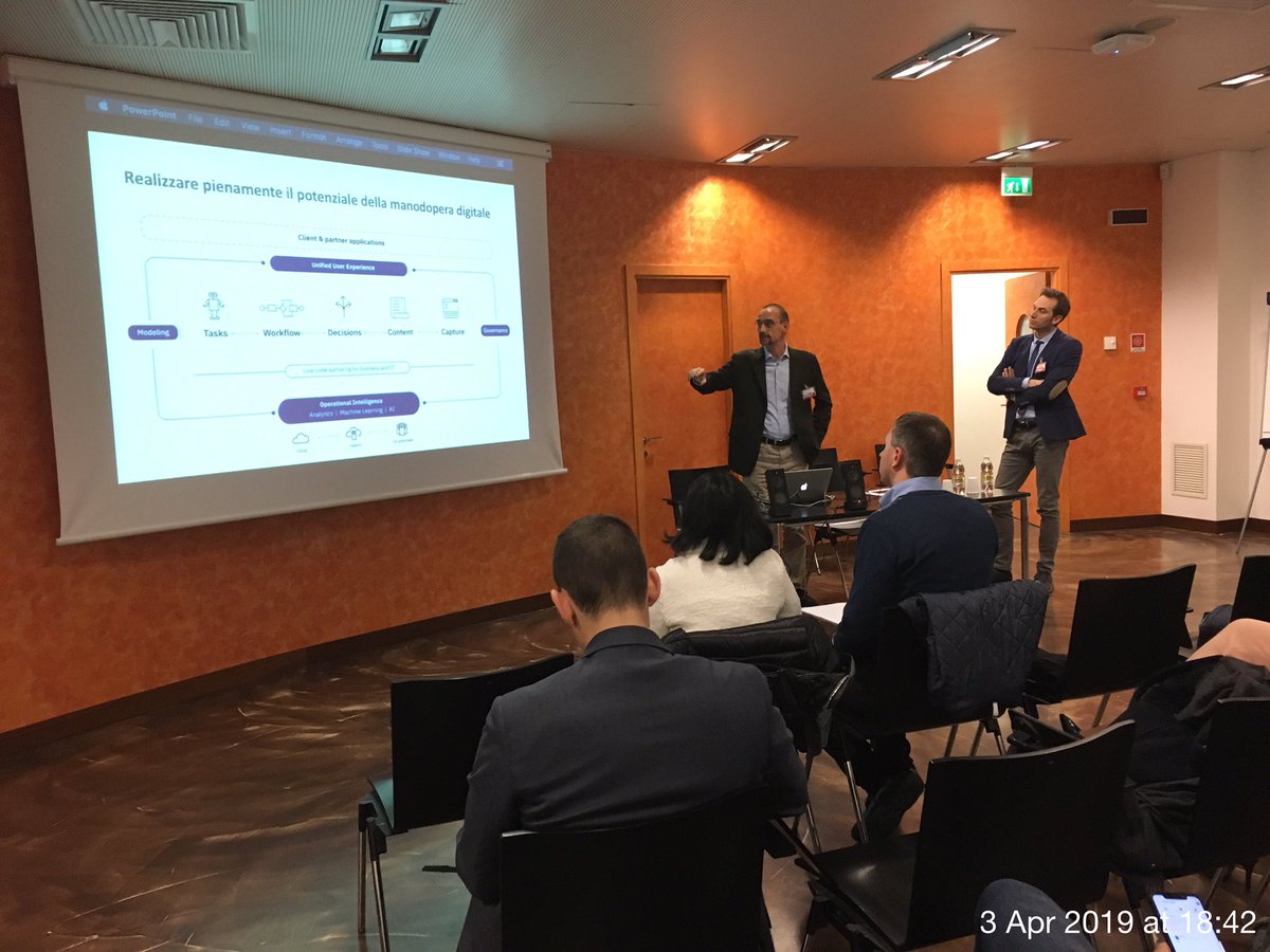 CelaniSilvia's tweet image. #SIPARTEDAPADOVA Entriamo nel vivo del Workshop e parliamo di #RPA con @IBMItalia  e @omnitechit Catturare informazioni da documenti non strutturati e #automazione di operazioni utente in modo semplice per le imprese.