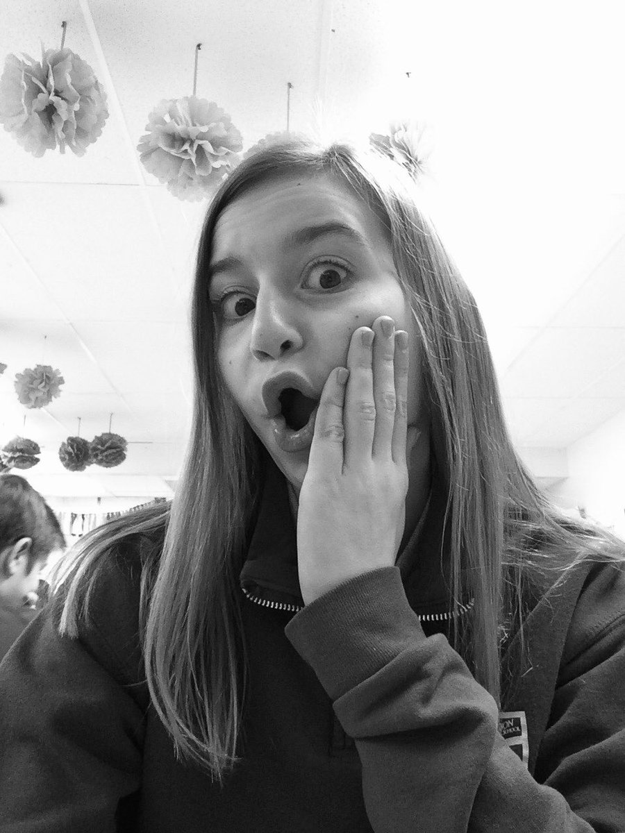 acsARTstudio's tweet photo. The Art of the 6th grade Selfie #selfportraits coming soon! https://t.co/P2xHIrrjSh