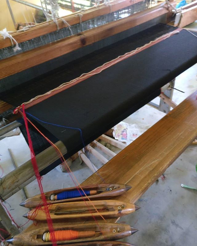HimalayanShoppe's tweet photo. Where imagination meets hard work. Handmade Himalayan wool shawls. https://t.co/NQ91jwMxWA #wool #scarf #instantshawl #weaving #lovegreatbritain #handwoventextiles #travellingthroughtheworld #weaversofinstagram #warpandweft #lovely #handmade # #blanket… https://t.co/m7bBSNYQoo https://t.co/2nEjyMPSct