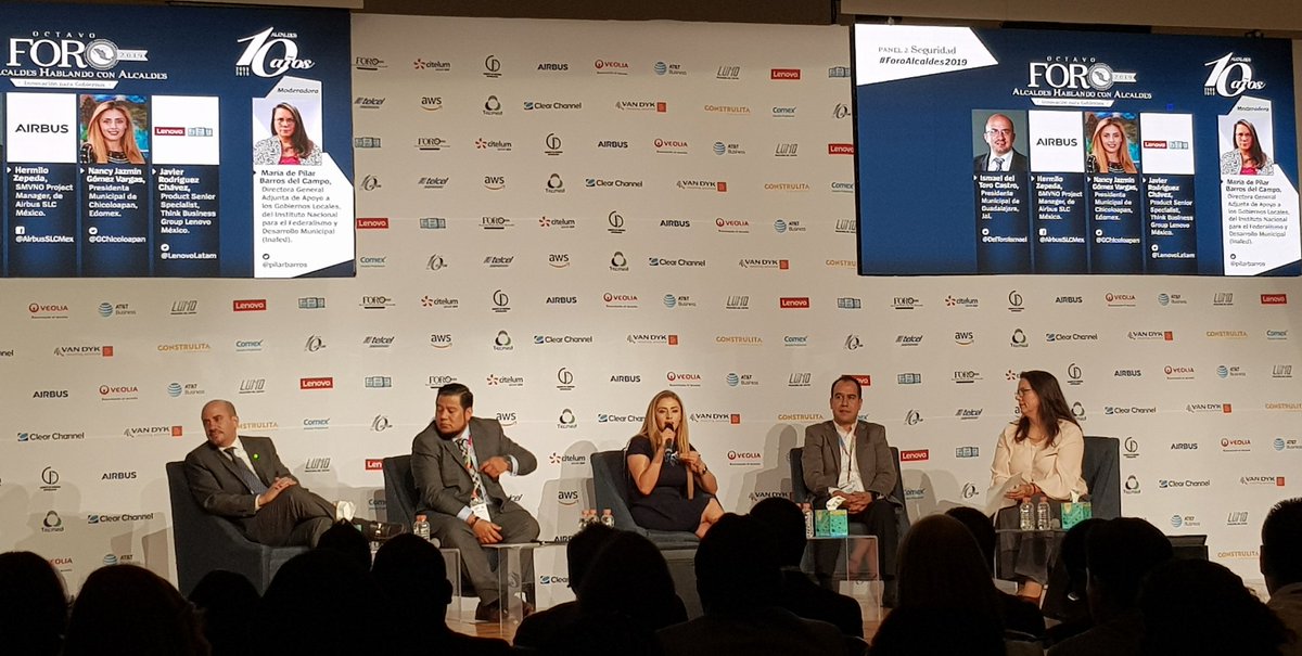 ahiomx's tweet photo. Compartiendo temas en materia de #Seguridad, desde el foro de alcaldes https://t.co/YUvutc2TrG