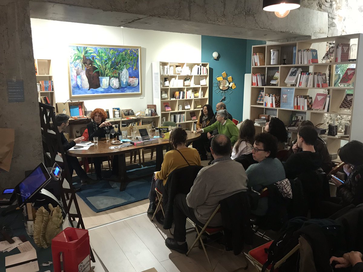 simon_mauclair's tweet photo. // Rencontre- Lecture //
Immense plaisir de lire aux côtés de #RonRash ce soir pour le lancement de son dernier roman “Un silence Brutal”, édité chez @Gallimard. https://t.co/Oylu4X38m2