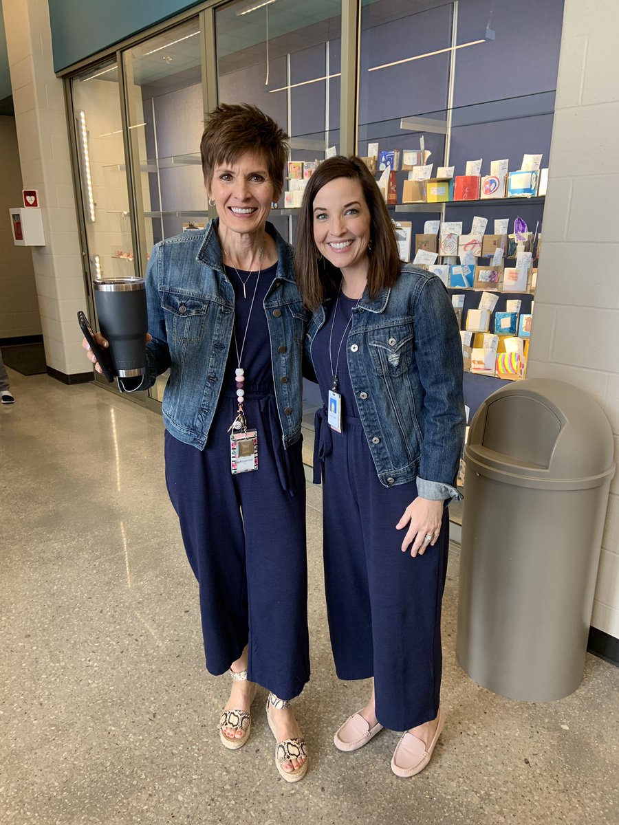 It’s so fun when you discover that you’re twinning with one of your sweet coworkers! I love my <a href="/BVWolfSprings/">Wolf Springs Elementary</a> school family! #littlethingsmakemesmile #schoolfamily #twinning #findthejoy <a href="/nanc_westemeyer/">Nancy West@wse</a>