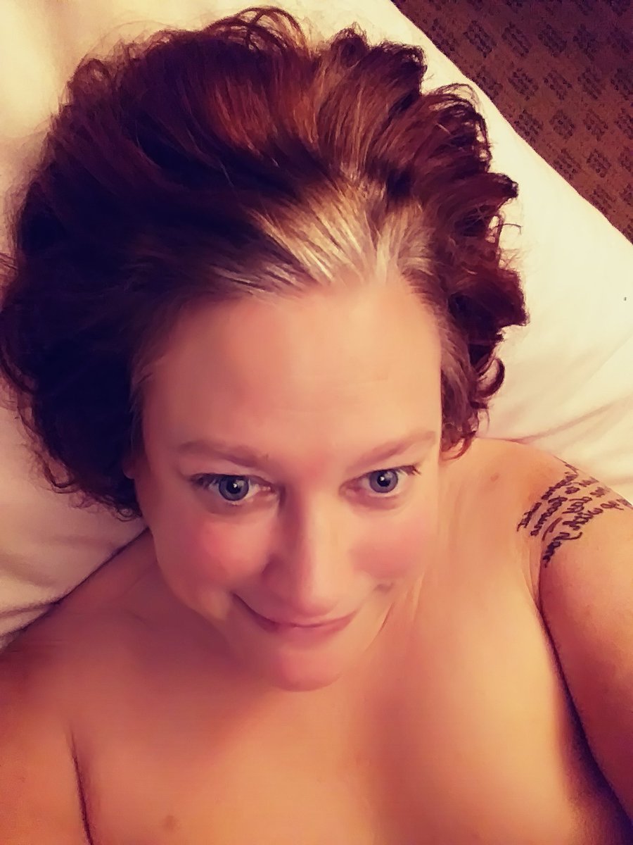 AleahJanePDX's tweet photo. Feeling sexy as I wrap up an amazing visit to Eugene. Thanks friends and lovers! https://t.co/3CtOQflxfn